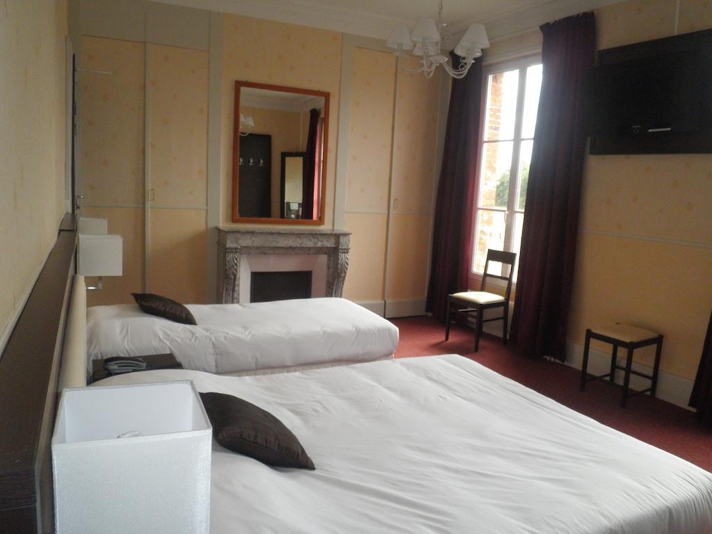 Logis Hotels Restaurants- Villa Des Bordes Clery-Saint-Andre Room photo